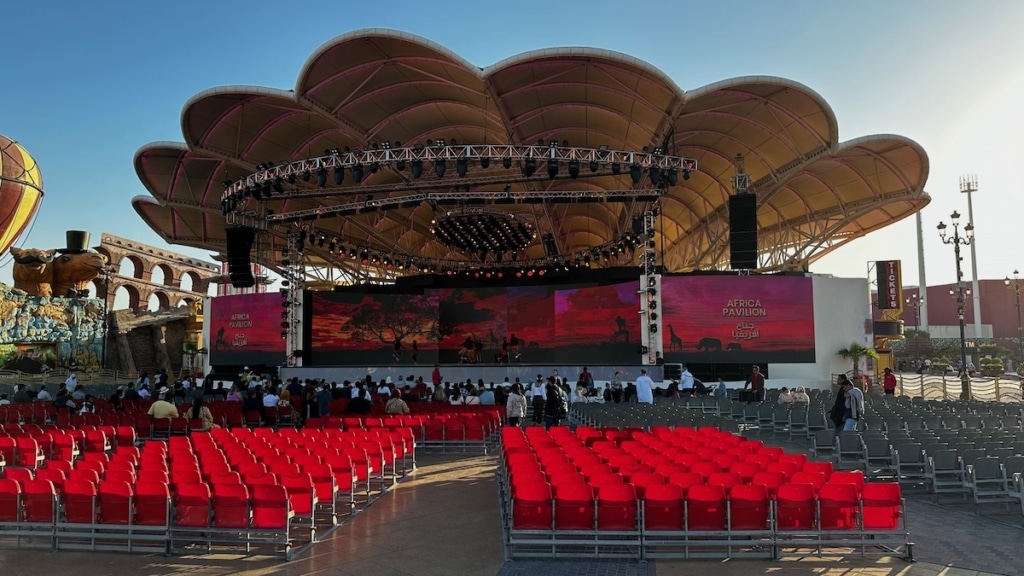 Salle de spectacle extérieure située au Global Village à Dubaï