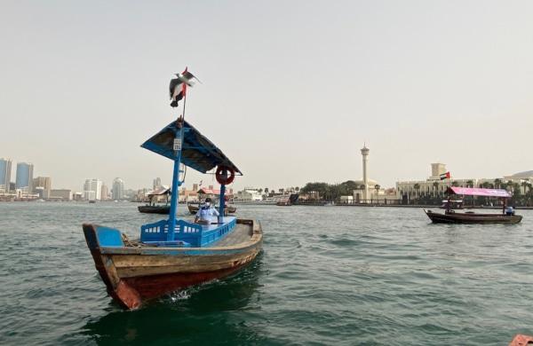 Un abra dans le fleuve de Dubai