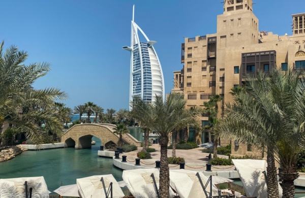 Burj Al Arab depuis le Souk Madinat Jumeirah