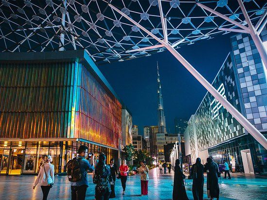 Vue sur la Burj Khalifa depuis City Walk