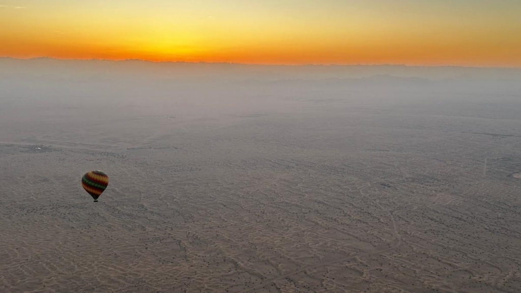 View of the Dubai desert from a hot air balloon