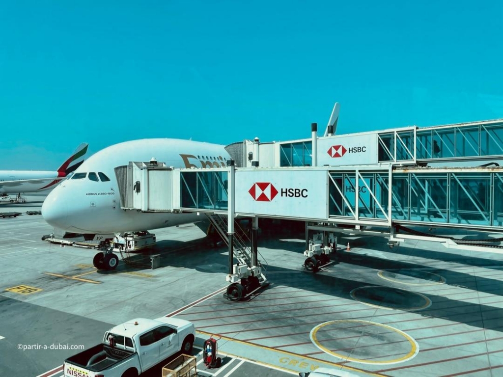 Getting off the plane in Dubai: Which transfer should you choose?