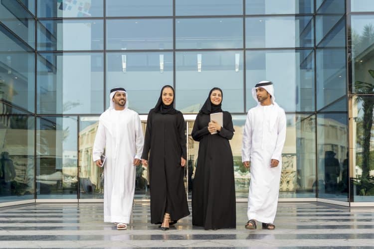 Traditional Attire for Men and Women in Dubai