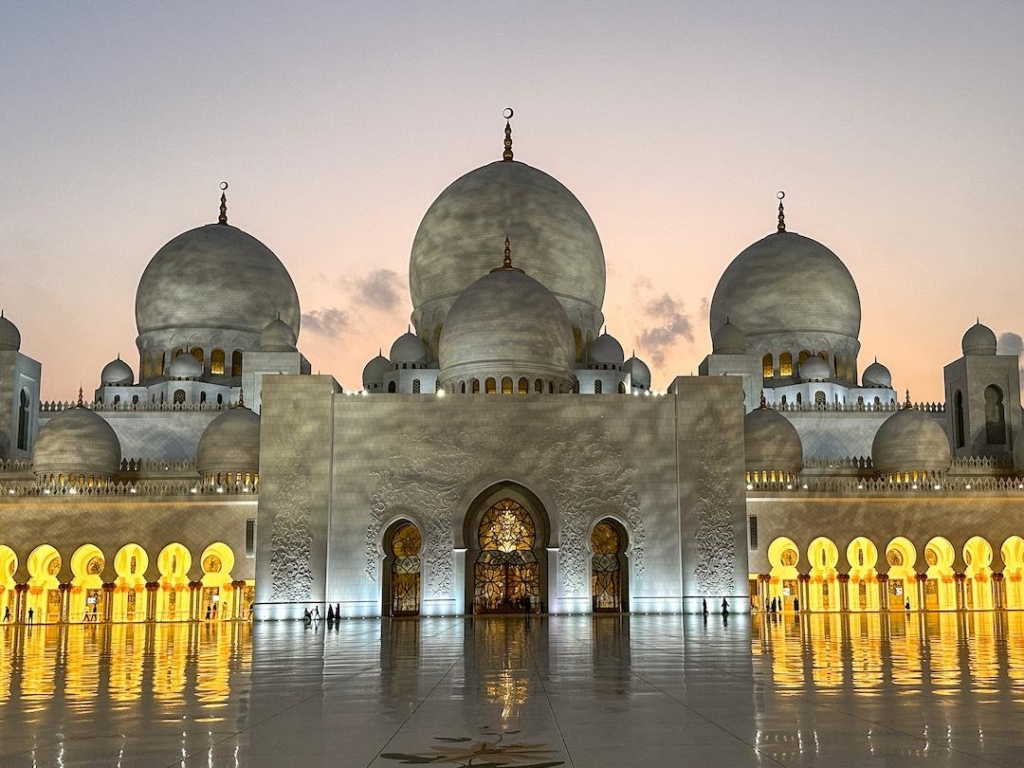 Sheikh Zayed Mosque in Abu Dhabi